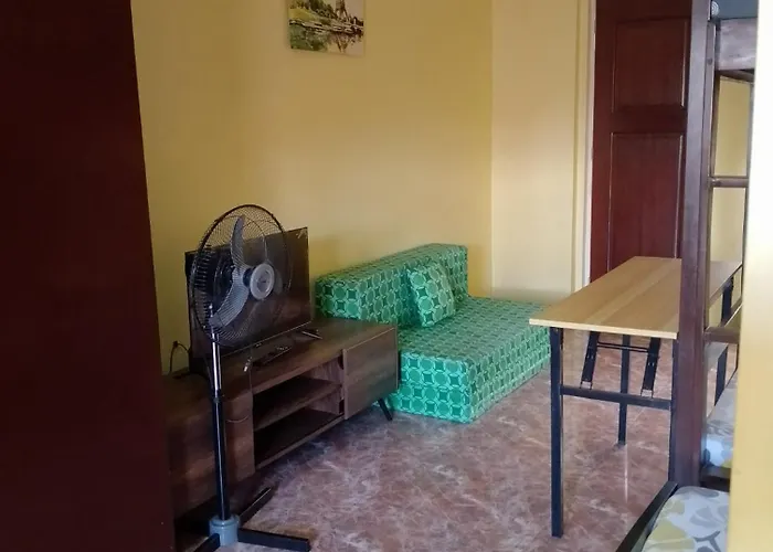 Homey Near Airport And Beaches-room3 Apartment Lapu-Lapu City